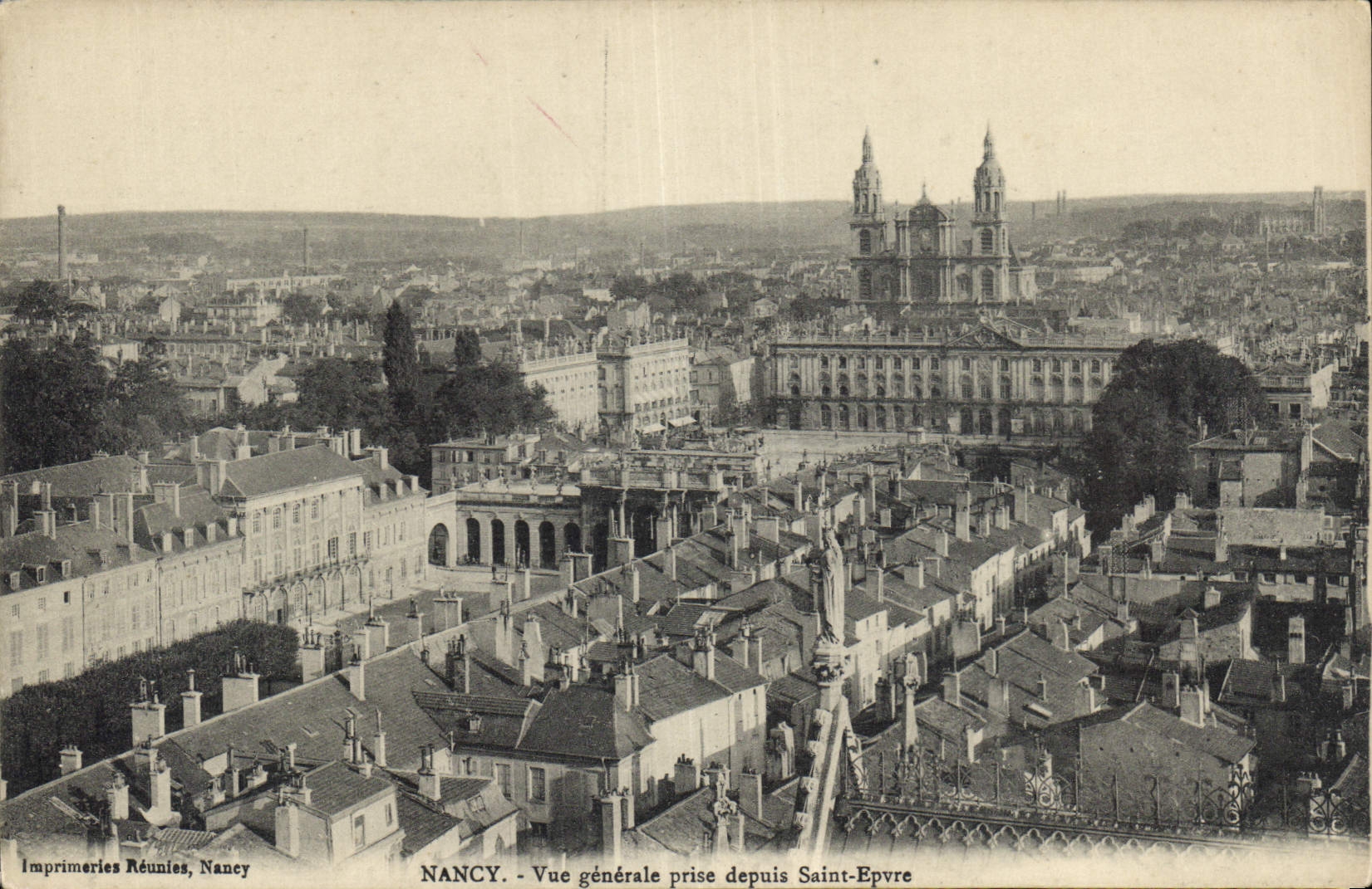 CPA Nancy Vue generale prise depuis Saint Epvre 