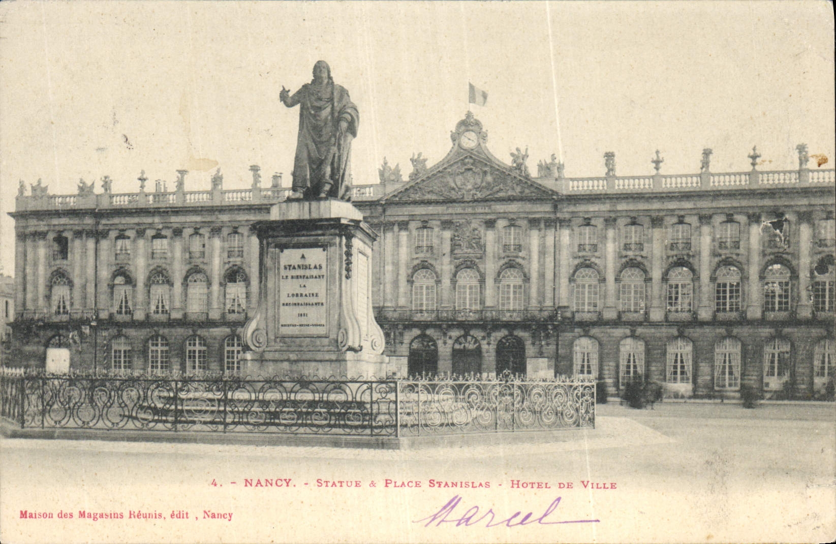 CPA Nancy  Statue a Place Stanislas Hotel de Ville 