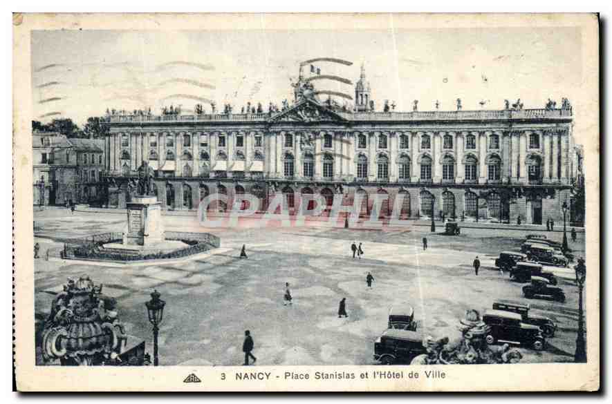 NANCY - Place Stanislas et l'Hôtel de Ville