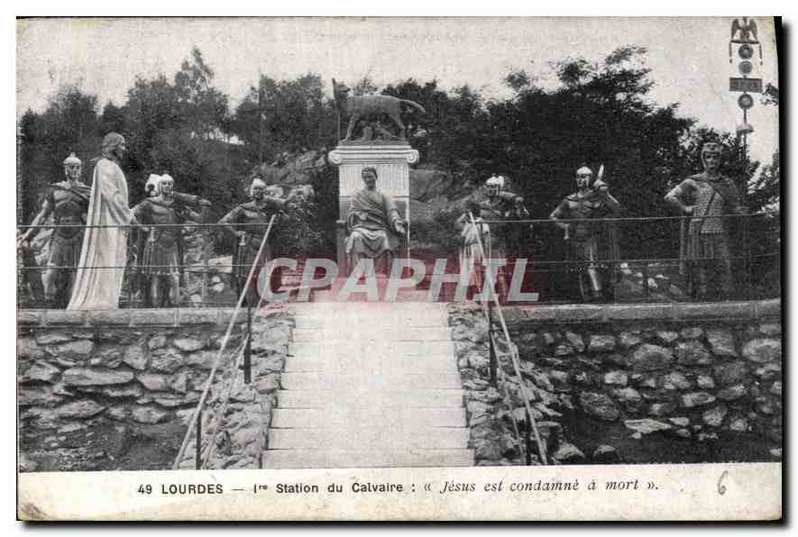 CPA Lourdes Station du Calvaire Jesus est condamne a mort 