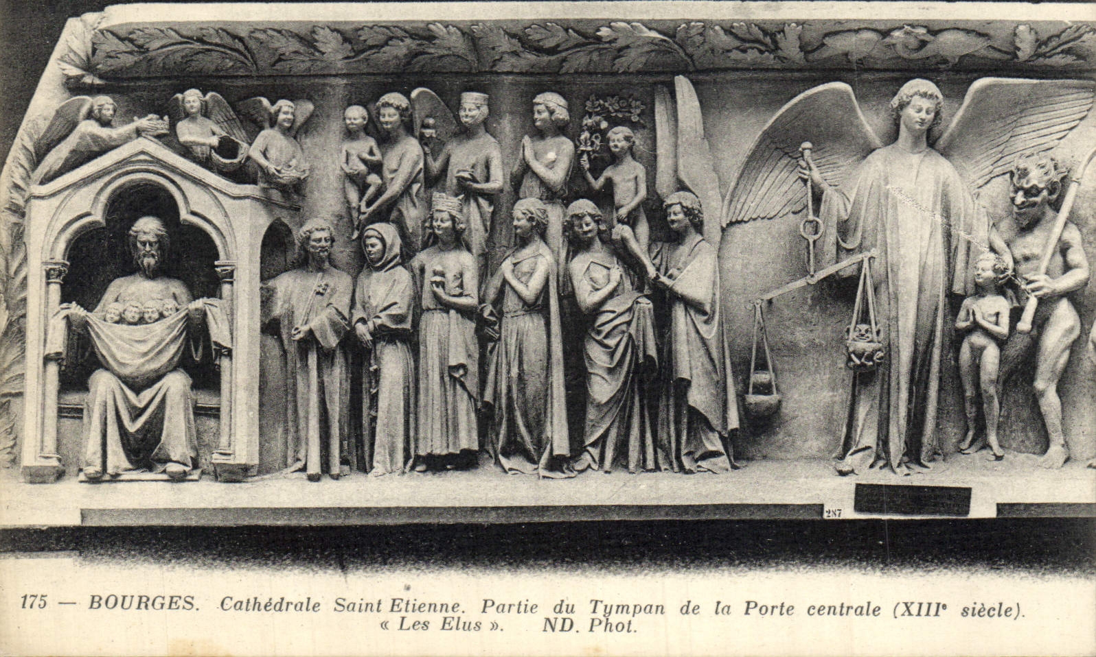 CPA Bourges Cathedrale Saint Etienne Partie du Tympan de la Porte centrale 