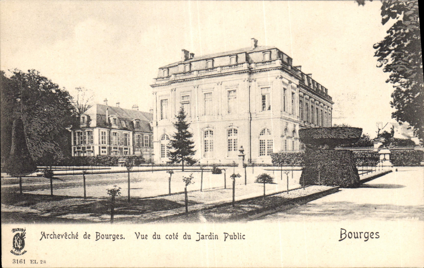 CPA Archeveche de Bourges Vue du cote du Jardin Public 