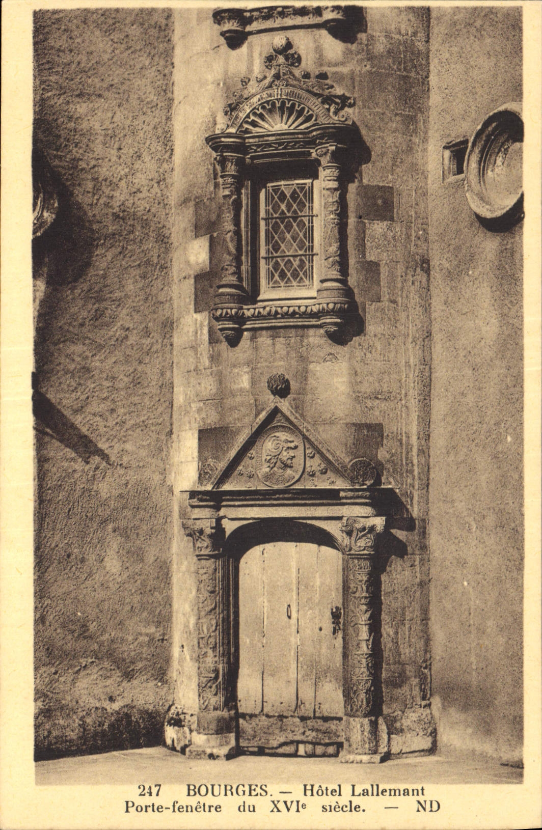 CPA Bourges Hotel Lallemant Porte fenetre 