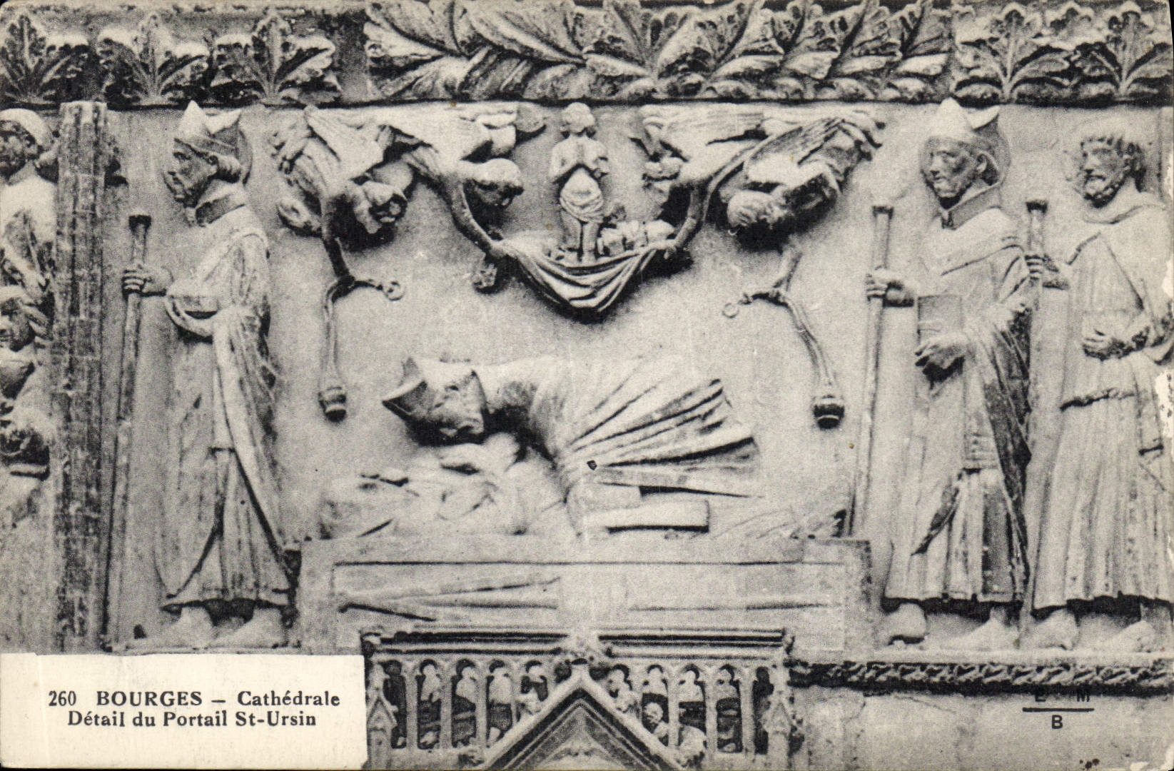 CPA Bourges Cathedrale Detail du Portail St Ursin 