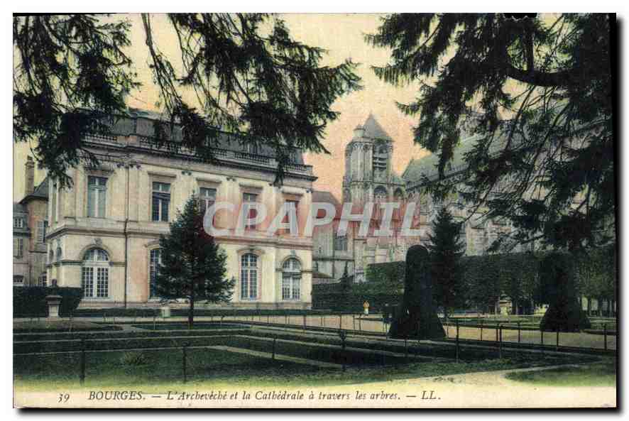 CPA Bourges L'Archeveche et la Cathedrale a Travers les arbres 