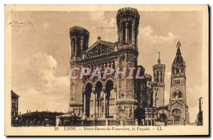 CPA Lyon Notre Dame de Fourviere la Façade 