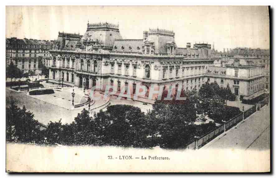 CPA Lyon Le Prefecture 