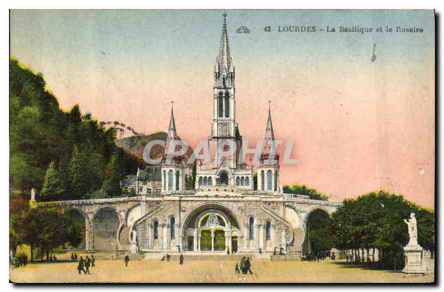 CPA Lourdes La Basilique et le Rosaire 