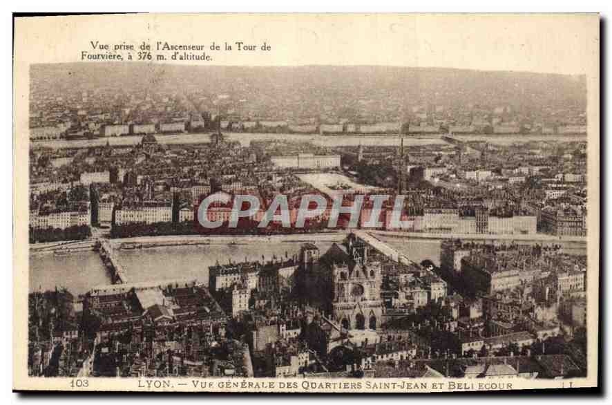 CPA Lyon  Vue Generale des Quartiers Saint Jean et Bellecour 