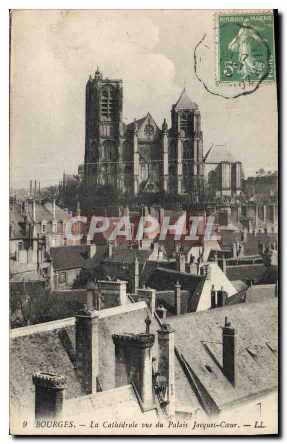 CPA Bourges La Cathedrale vue du Palais Jacques Coeur 