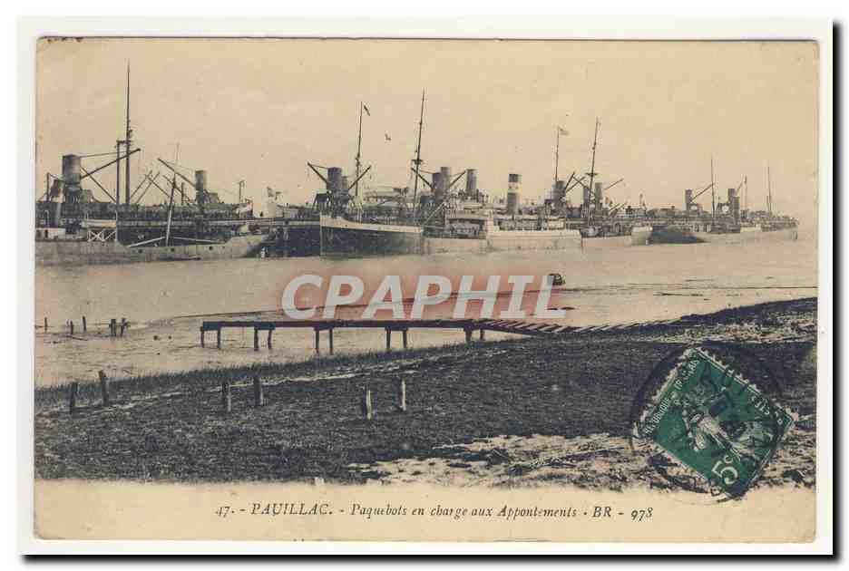 Pauillac - Paquebots en charge aux Appontements - BR 978