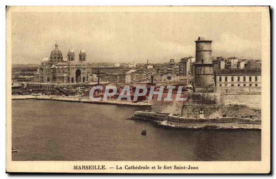 CPA Marseille La Cathedrale et le Fort Saint Jean 