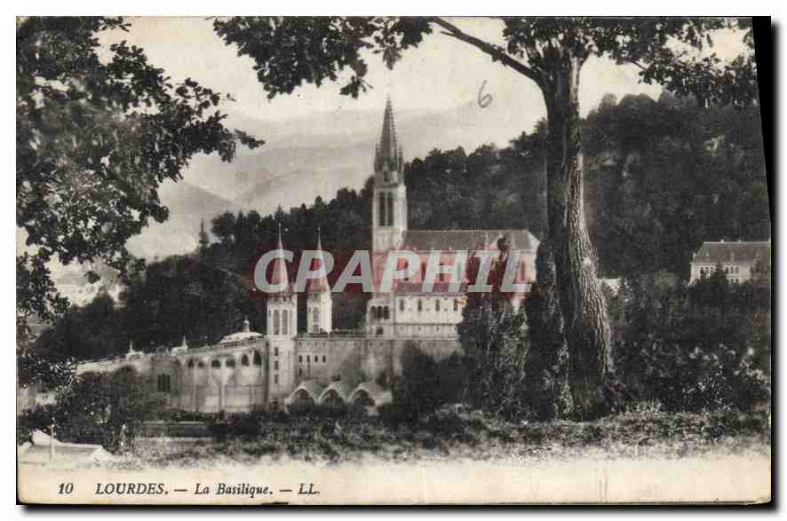 CPA Lourdes la Basilique 