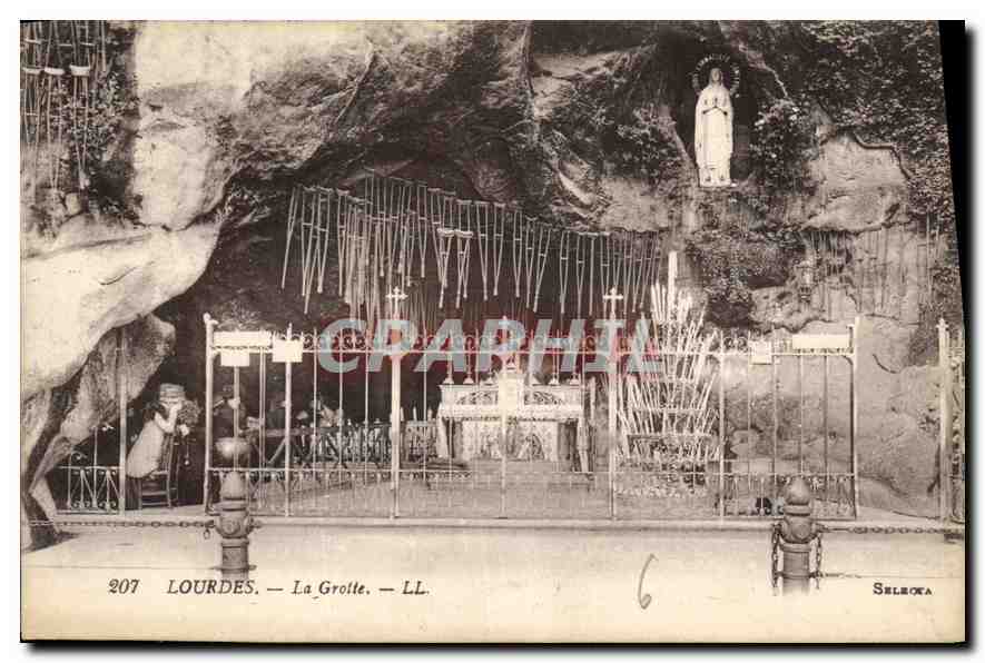 CPA Lourdes la Grotte 