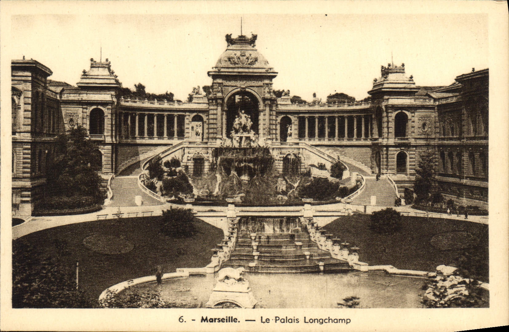CPA Marseille le Palais Longchamp 