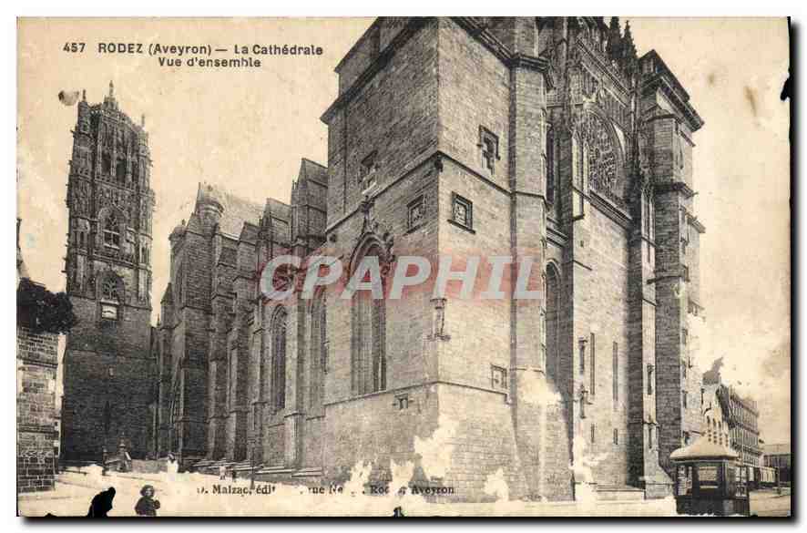CPA Rodez Aveyron la Cathedrale vue d'ensemble 