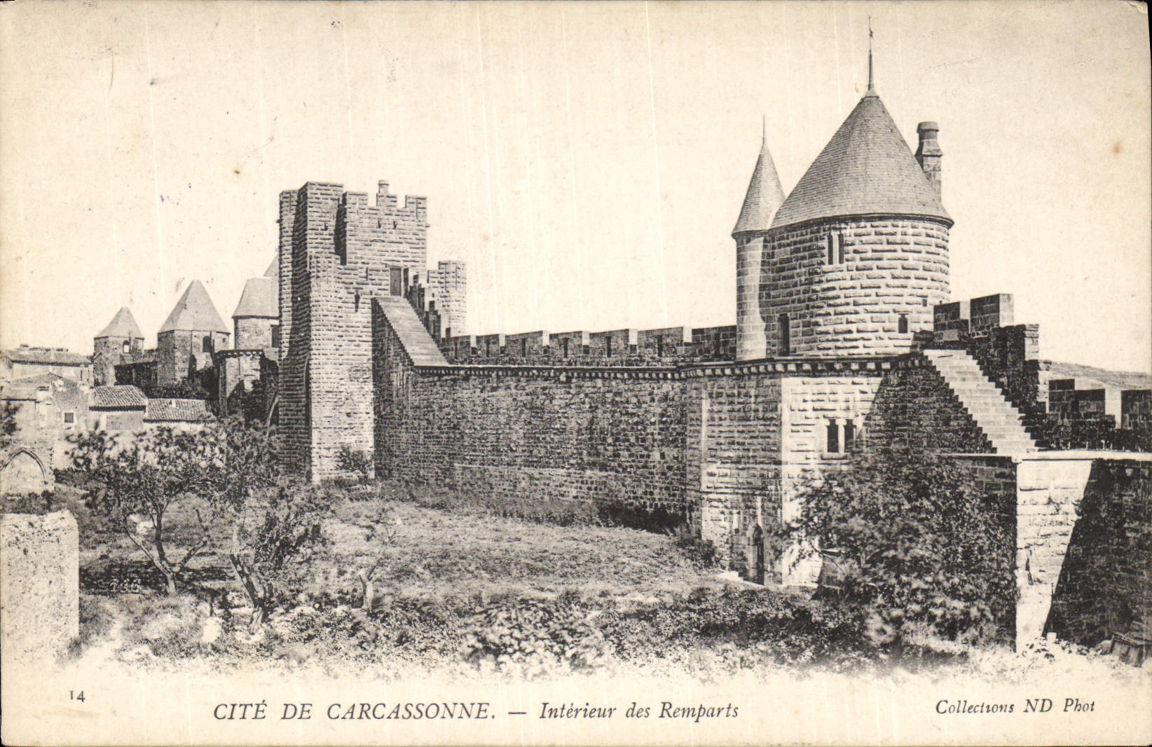 CPA Cite de Carcassonne Interieur des Remparts 