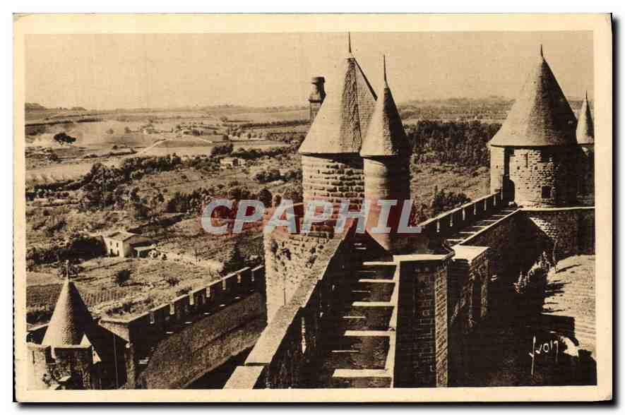 Carcassonne — La Tour du Moulin dominant le Théâtre — Les Éditions d'Art 'Y.36' Paris
