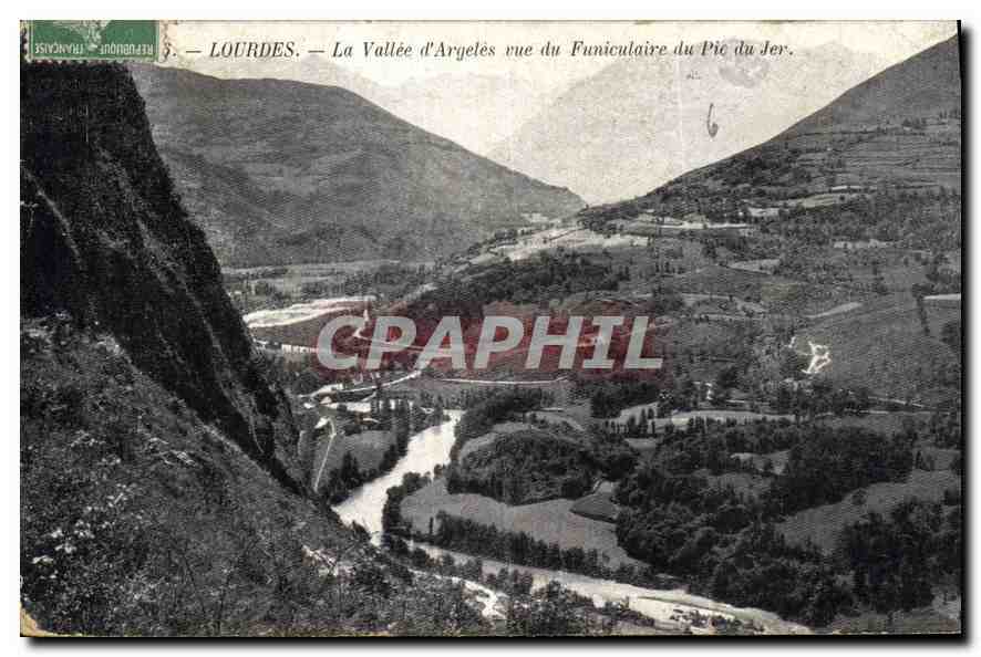 CPA Lourdes la Vallee d'Argeles vue du Funiculaire du Pic du Jer 