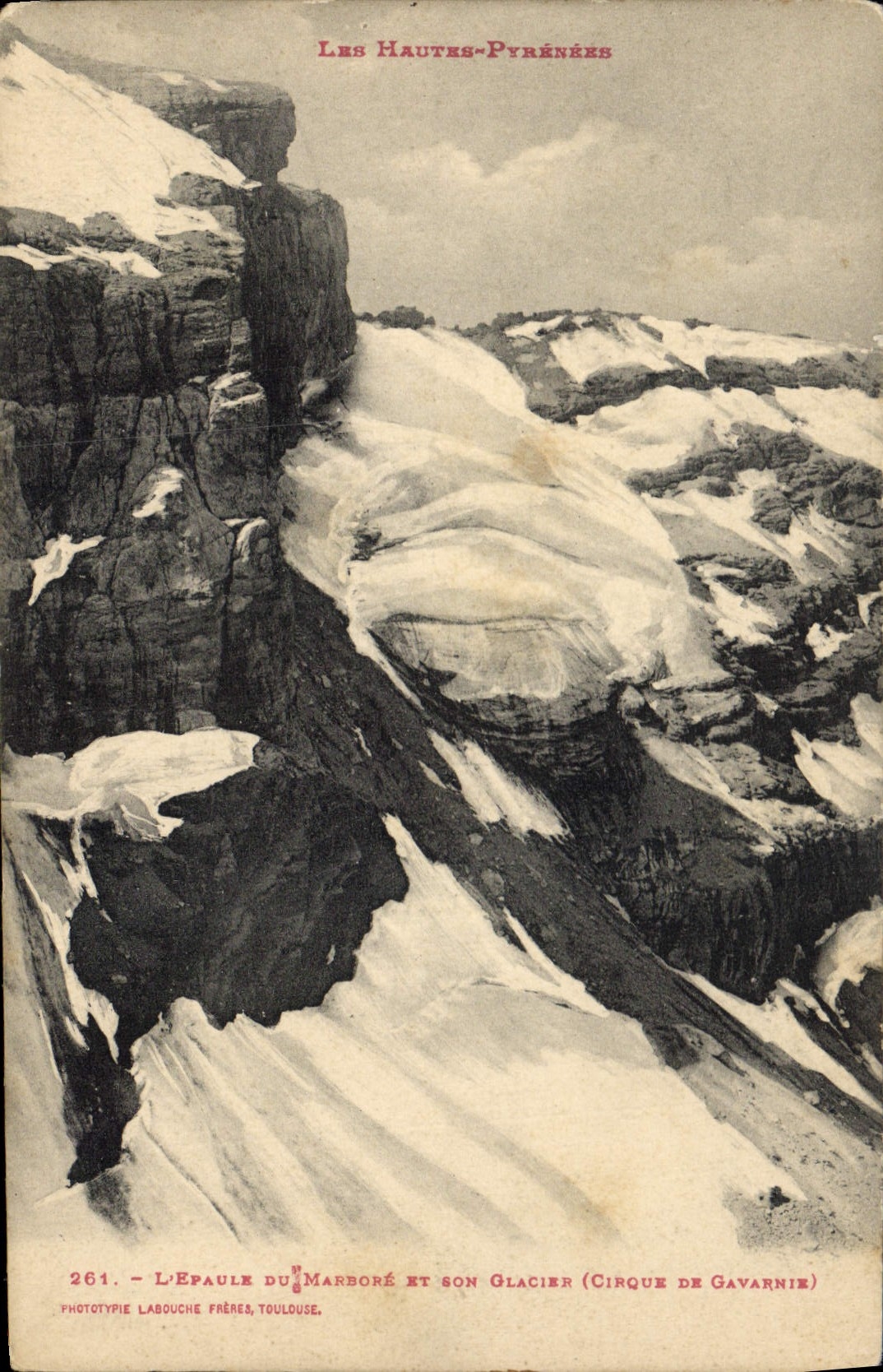 CPA Les Haute Pyrenees l'Epaule du Marbore et son Glacier corque de Gavarnie 