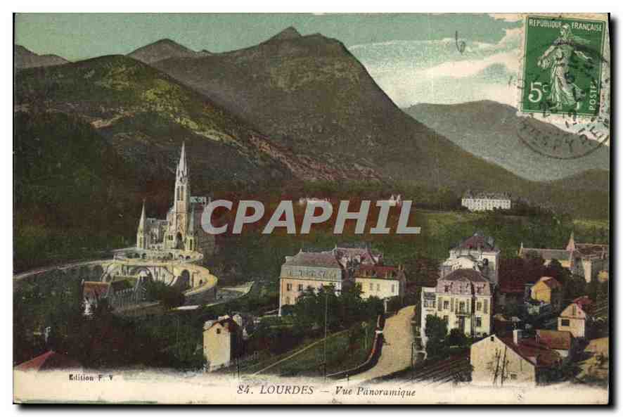 CPA Lourdes Vue panoramique 