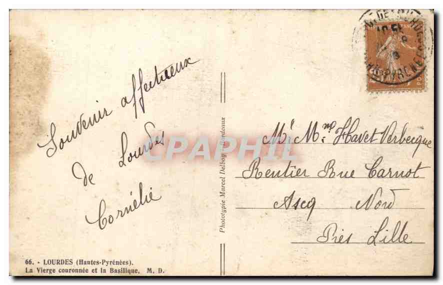 CPA Lourdes Hautes Pyrenees La Vierge couronnee et la Basilique  — Verso