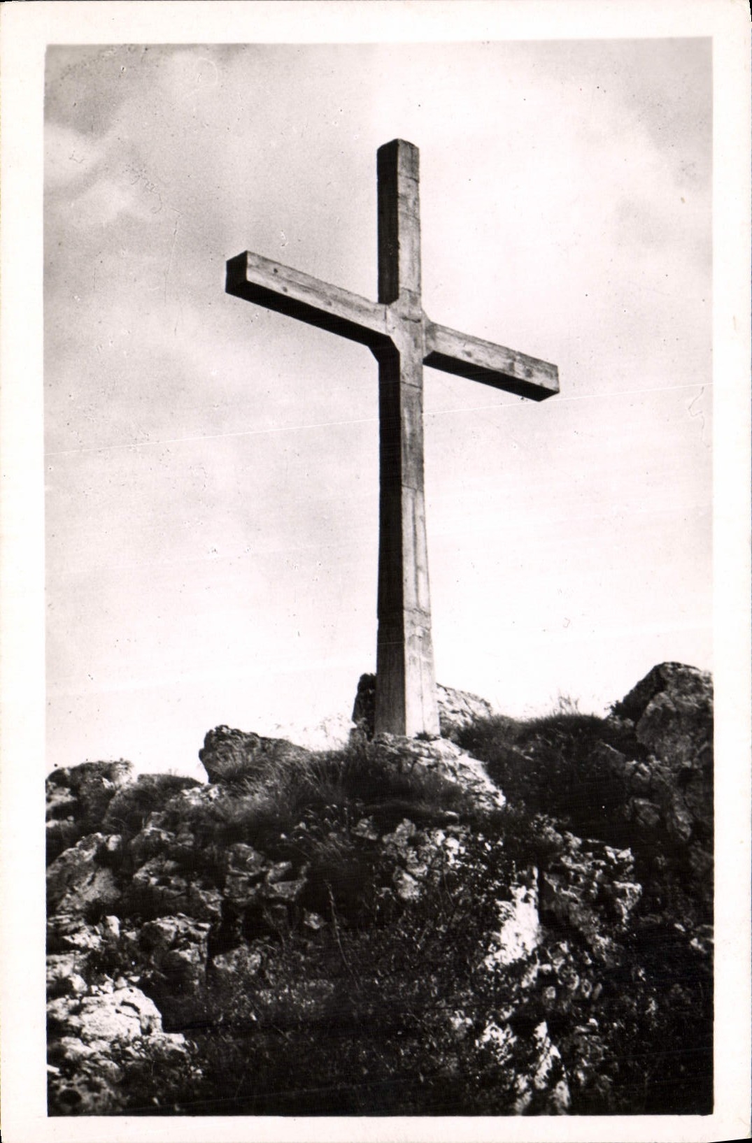 Montagne de la Croix — Saint-Laurent-en-Royans (Drôme) — Éditions P. Blondin