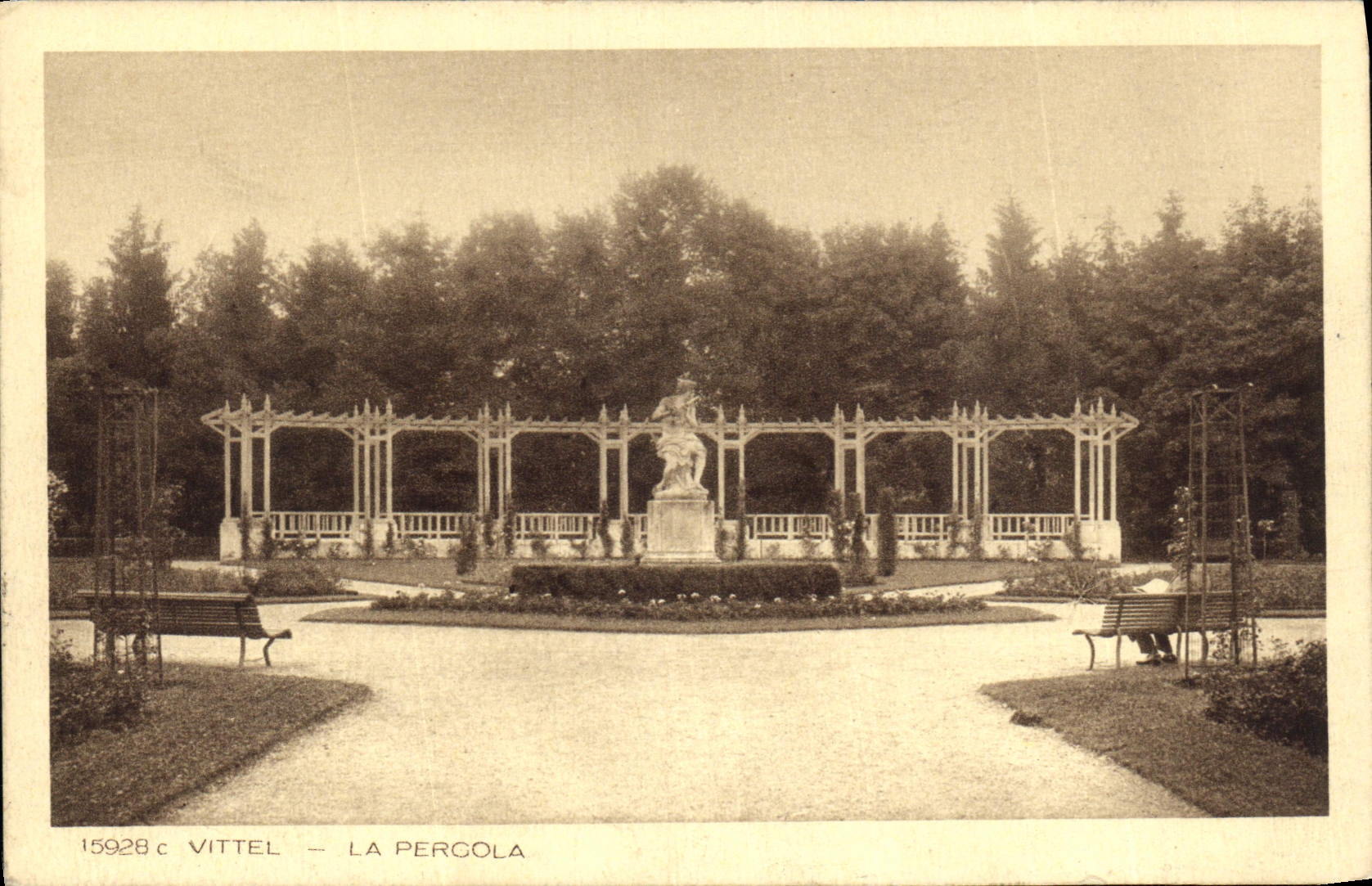 CPA Vittel la Pergola 