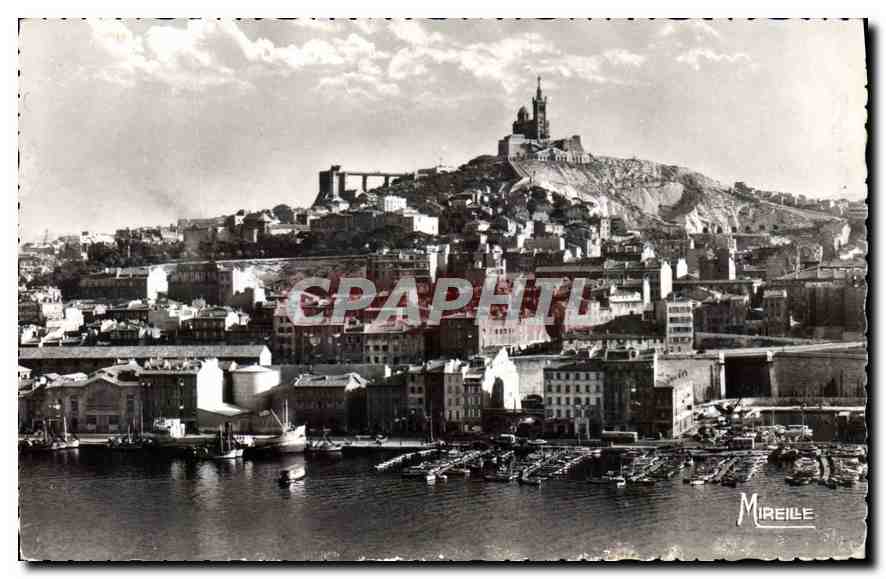 CPA Marseille B du R le Vieux port et N D de la Garde 