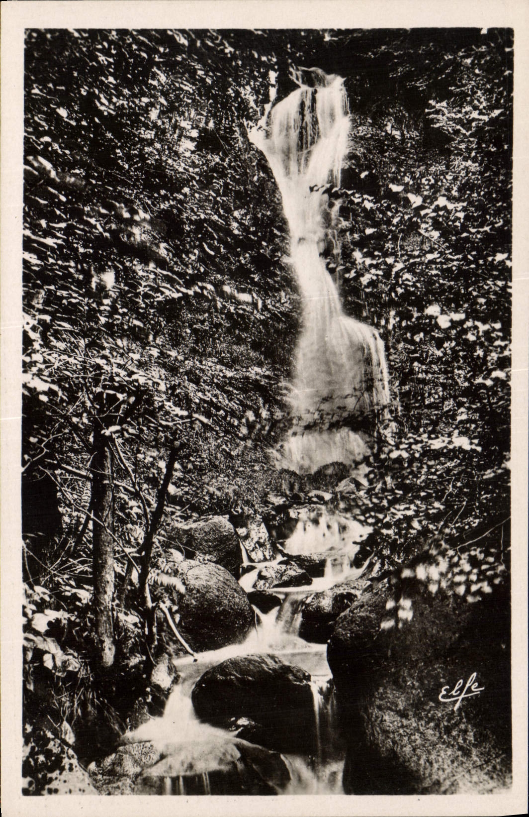 Der Sidonie-Wasserfall — unterer Wasserfall — Luchon, Pyrénées-Orientales, Verlag Larouche Frères