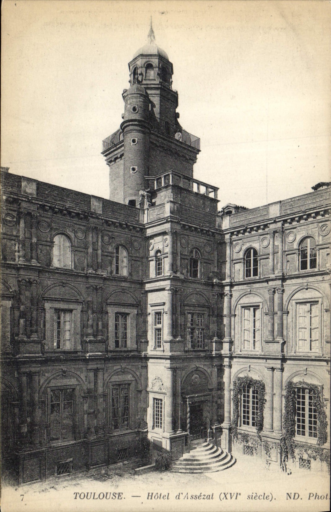 Toulouse — Hôtel d'Assézal (XVIe siècle) — ND. Phot. - Recto