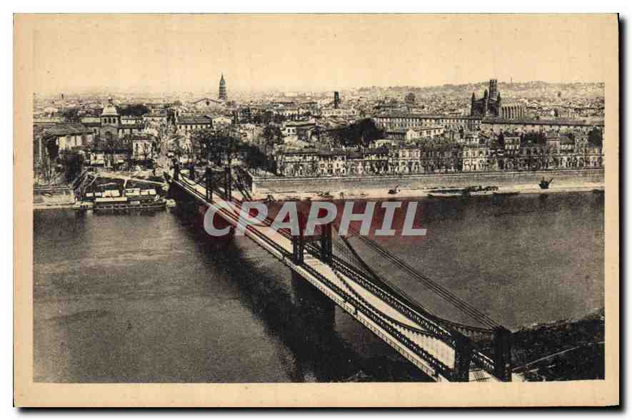 Toulouse — Vue générale — Pont suspendu sur la Garonne