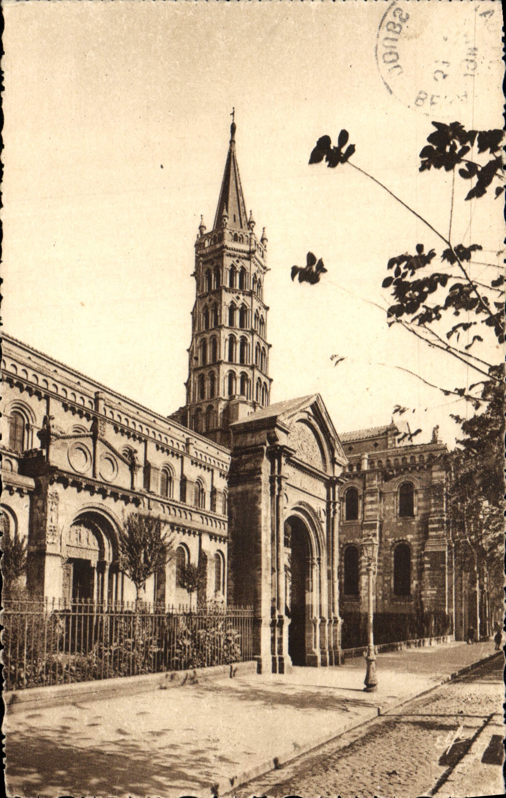 Clocher de la Basilique Saint-Sernin et Porte Miageillite — Toulouse — Éditions Pyrénées-Océan, n°161