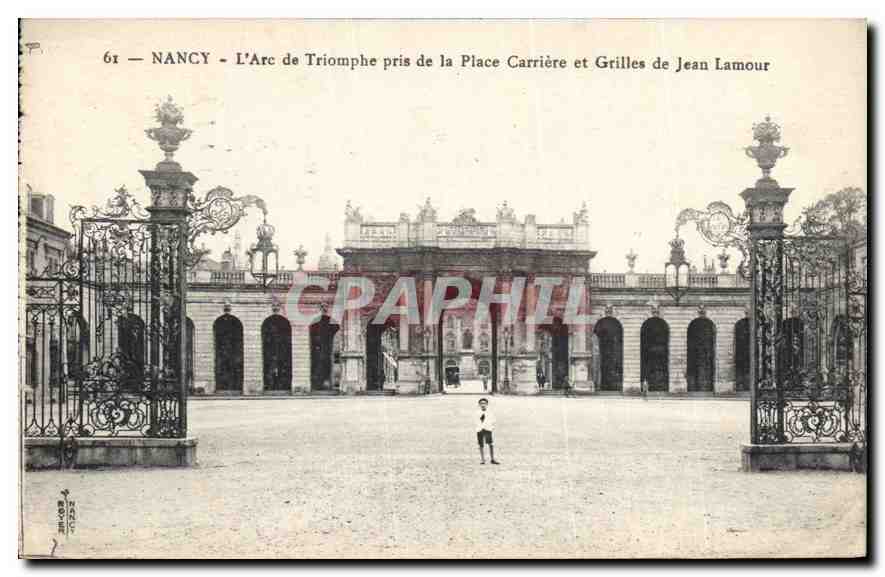 CPA Nancy L'Arc de Triomphe pris de la Place Carriere et Grilles de Jean Lamour 