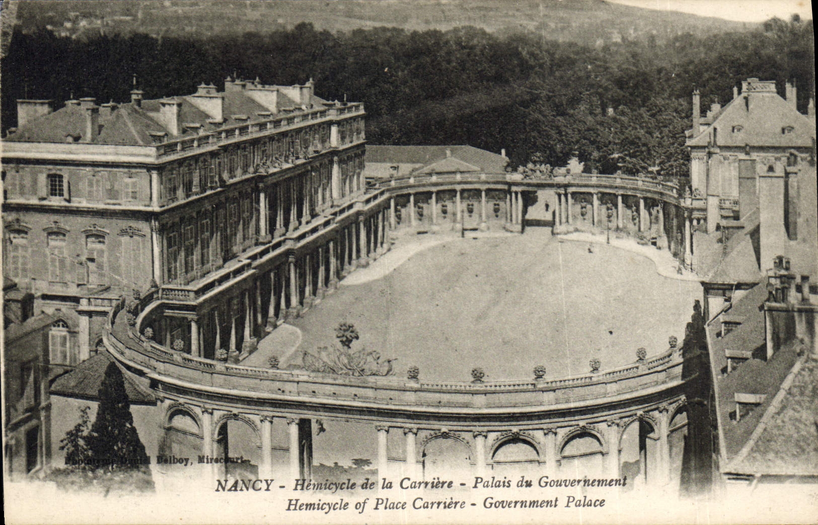 NANCY - Hémicycle de la Carrière - Palais du Gouvernement