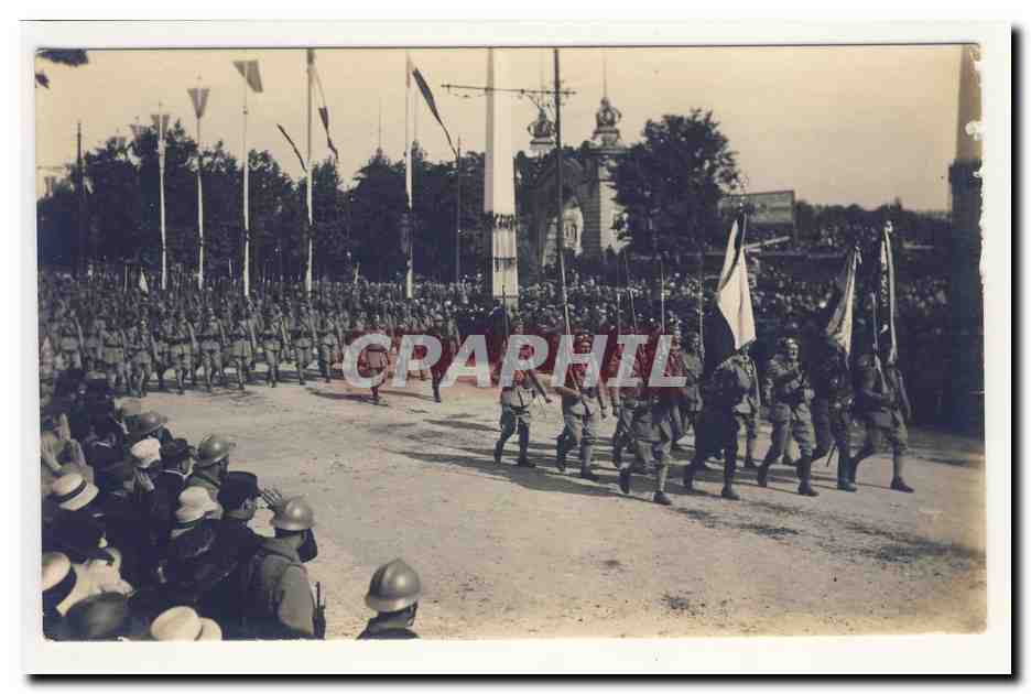 PAriS les fetes de la victoire 14 juillet 1919 les Tcheco Slovaques Tchecoslovacian soldiers Foule Animation CPA