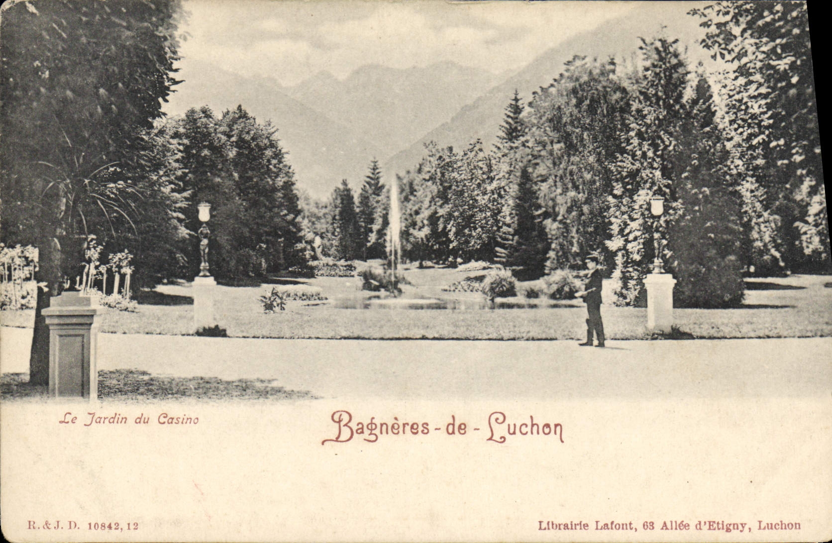 Le Jardin du Casino — Bagnères-de-Luchon — Librairie Lafont, 63 Allée d'Etigny, Luchon