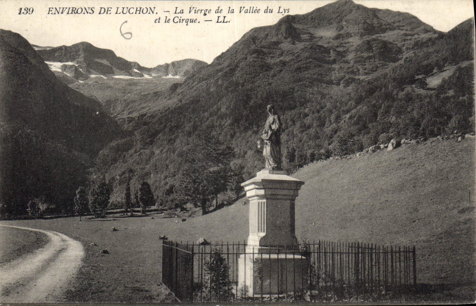Environ de Luchon — La Vierge de la Vallée du Lys et le Cirque — LL. — N° 139