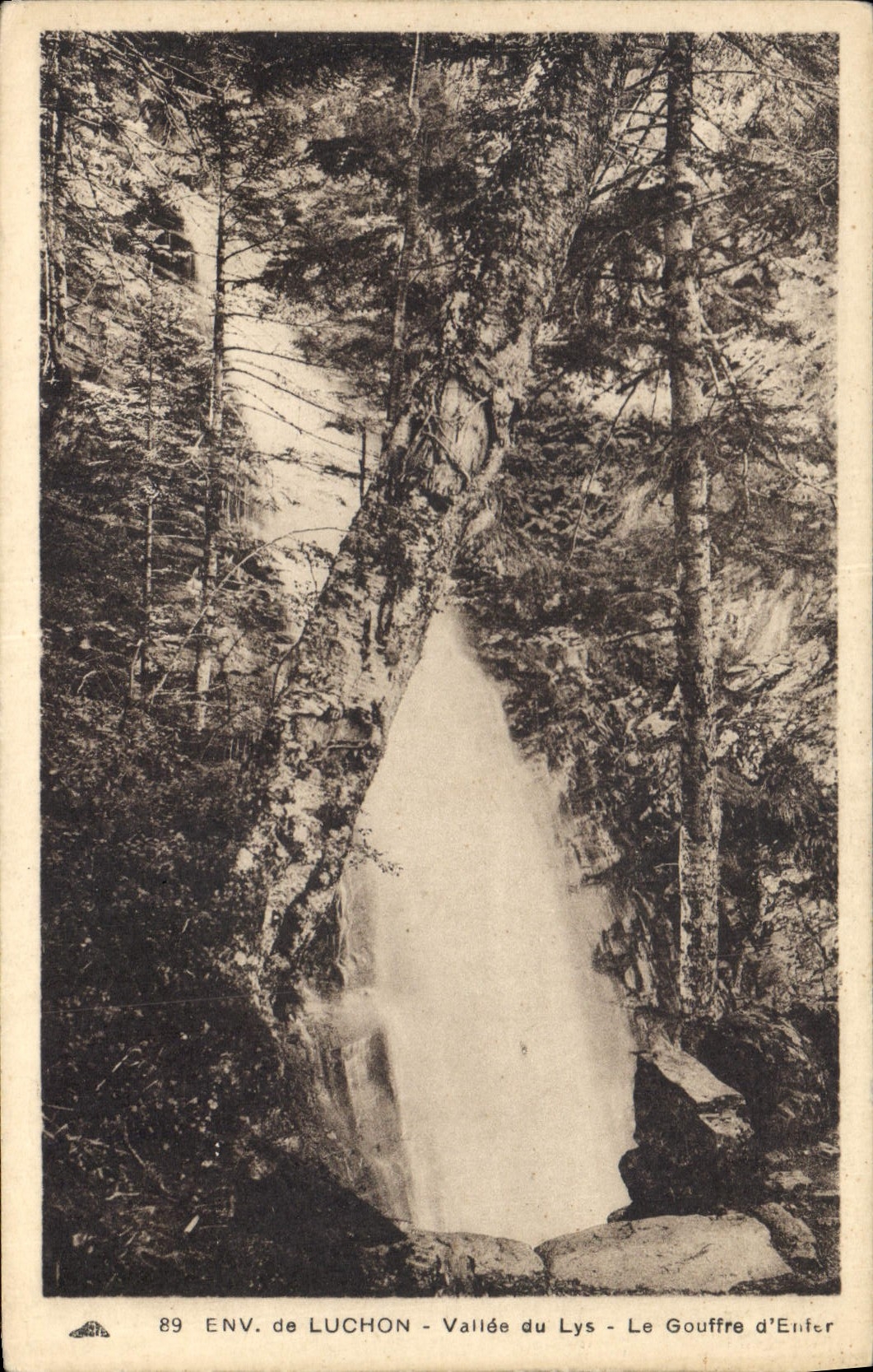 ENV. de LUCHON - Vallée du Lys - Le Gouffre d'Enfer