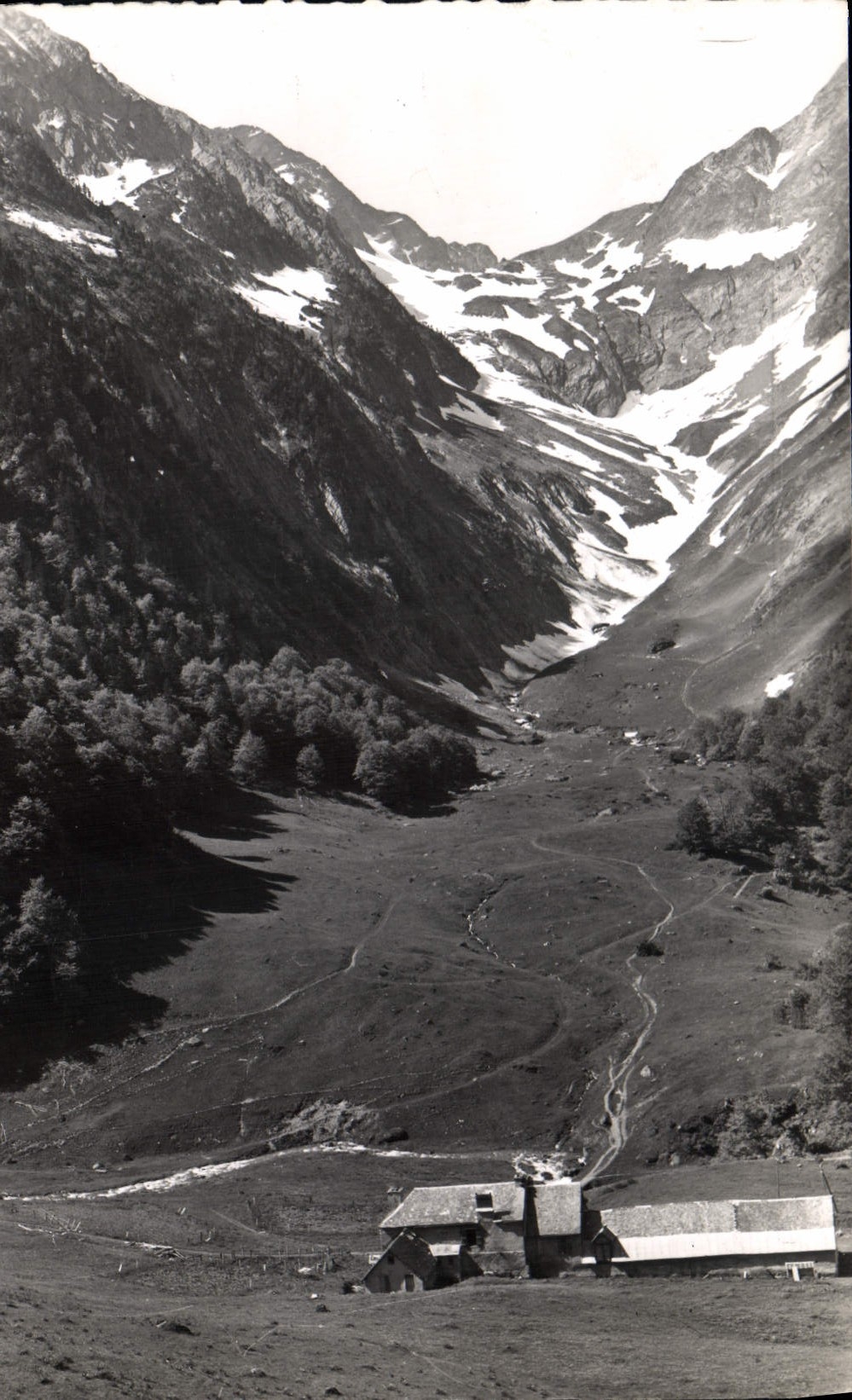 L'hospice de France & montée du port de Venasque — Luchon (Haute-Garonne) — Photo Cantaloup, Luchon