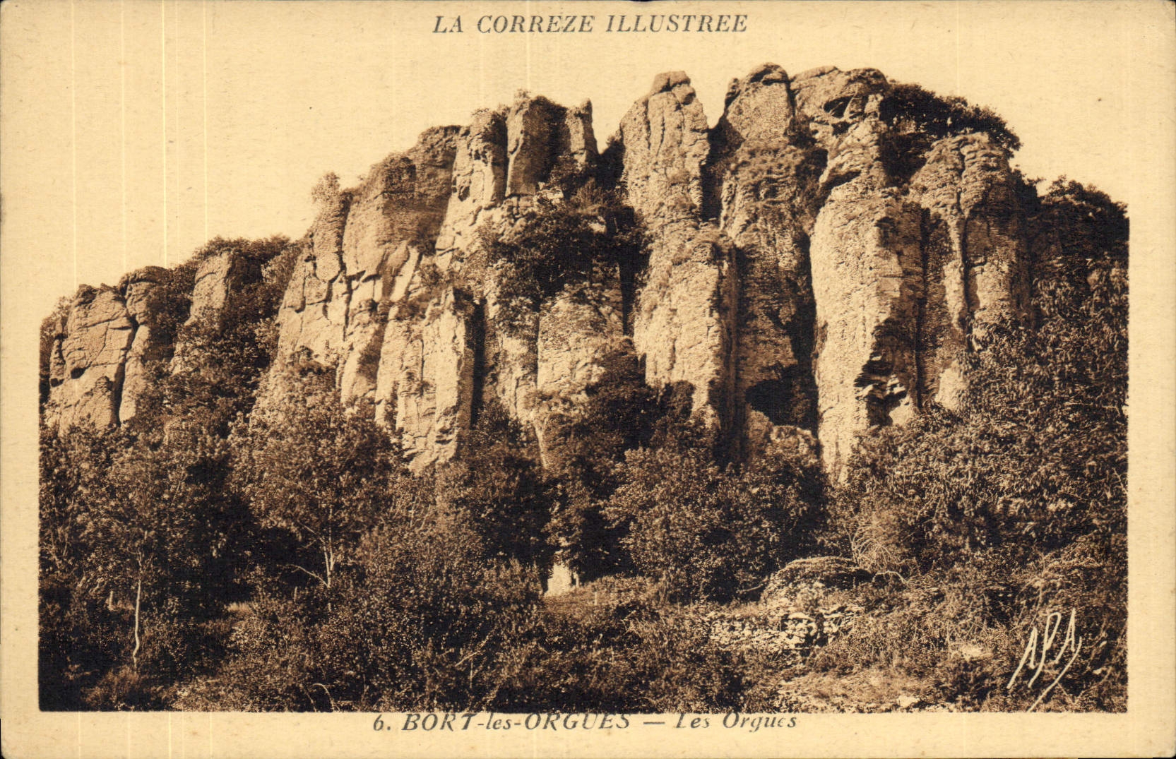 BORT-les-ORGUES — Les Orgues — LA CORRÈZE ILLUSTRÉE