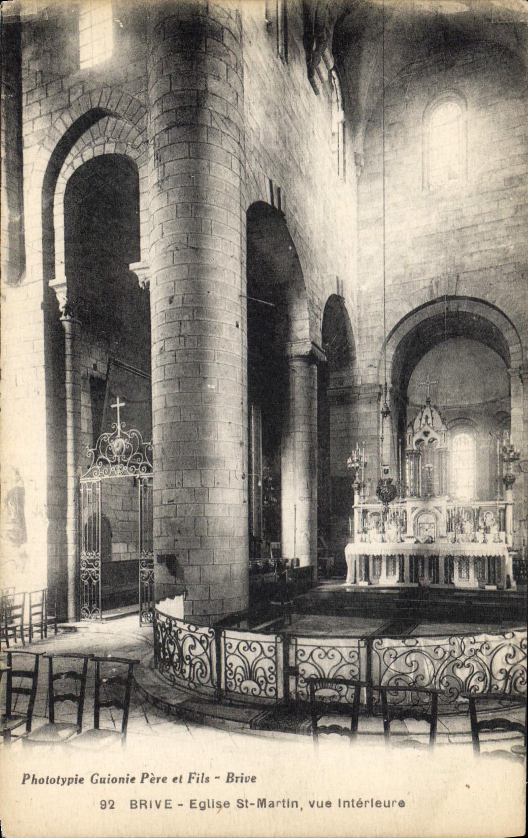 CPA Brive Eglise St Martin vue interieur 