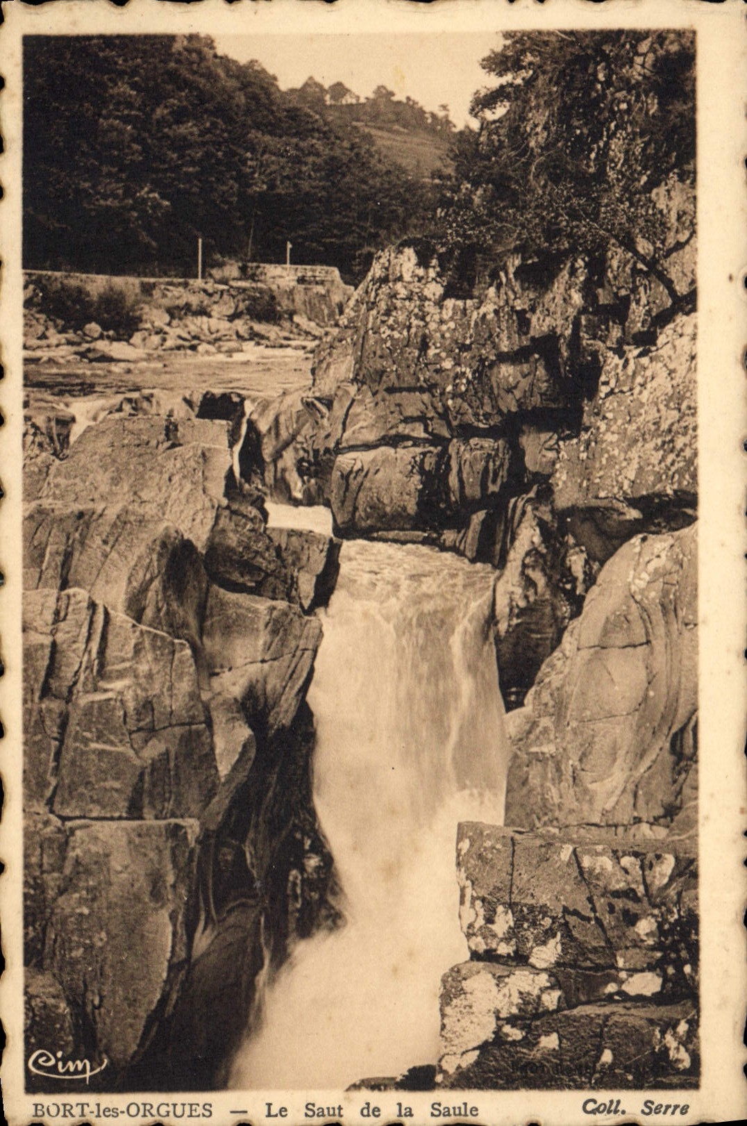 CPA Bort le Orgues Le Saut de la Saule 