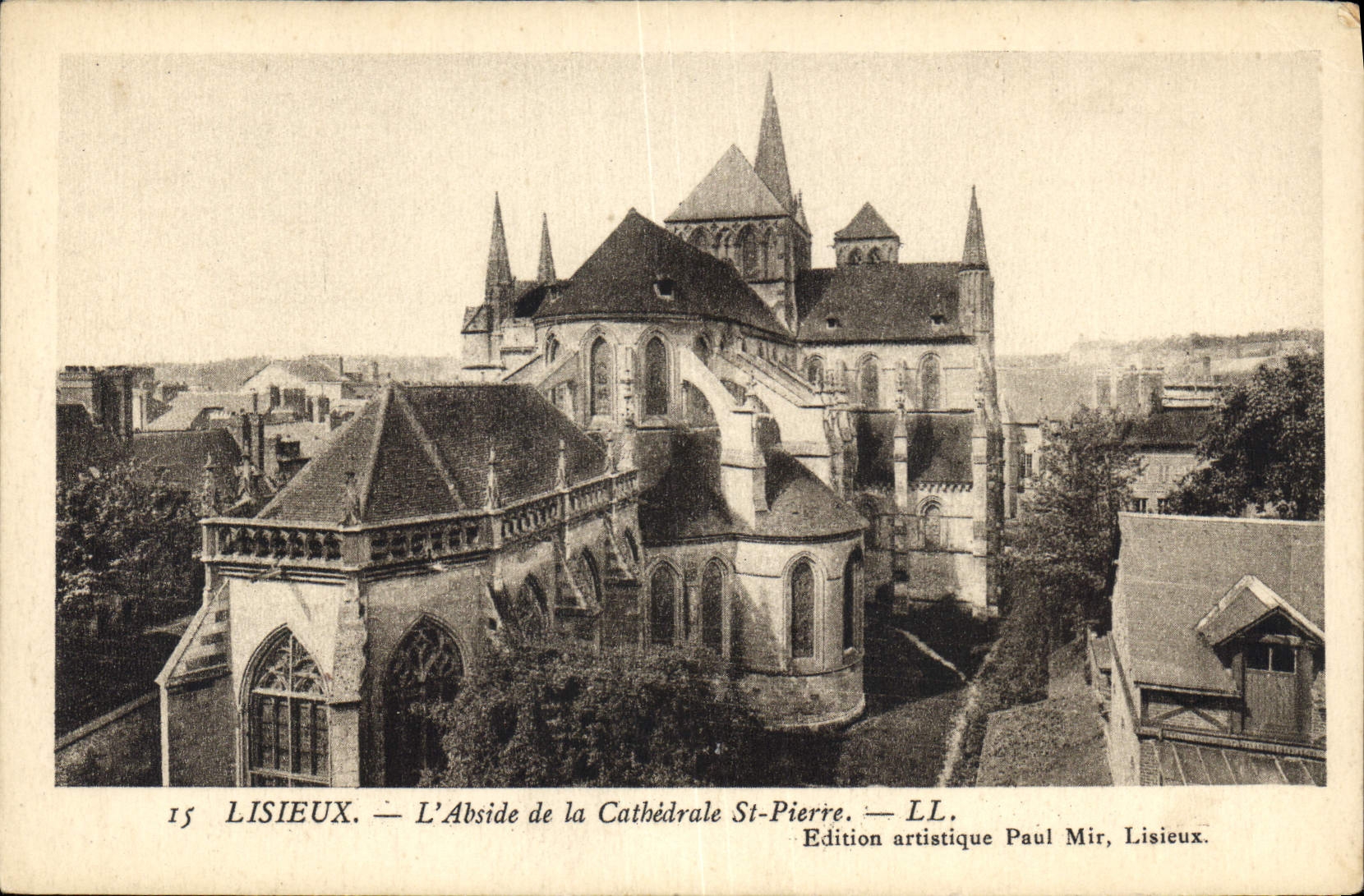 CPA Lisieux L'Abside de la Cathedrale St Pierre 