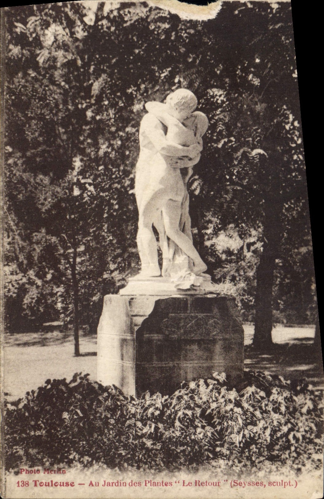 Toulouse — Jardin des Plantes — Statue 'Le Retour' (Seysses, sculpt.)