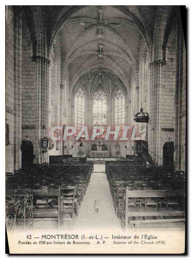 CPA Montresor Interieur de l'Eglise 