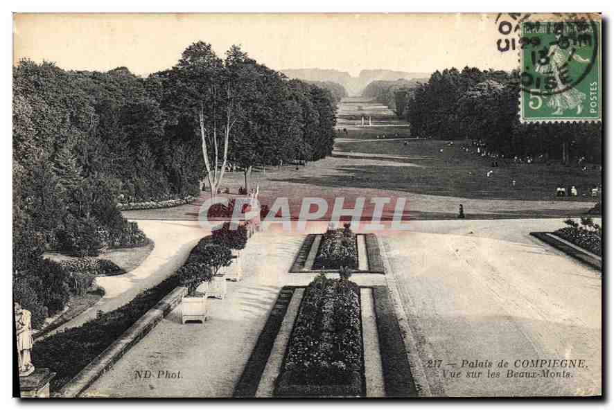 CPA Palais de Compiegne Vue sur les Beaux Monts 