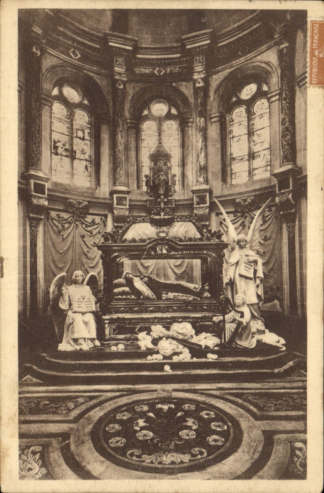 CPA Chapelle et Chasse de Sainte Therese de l'Enfant Jesus 