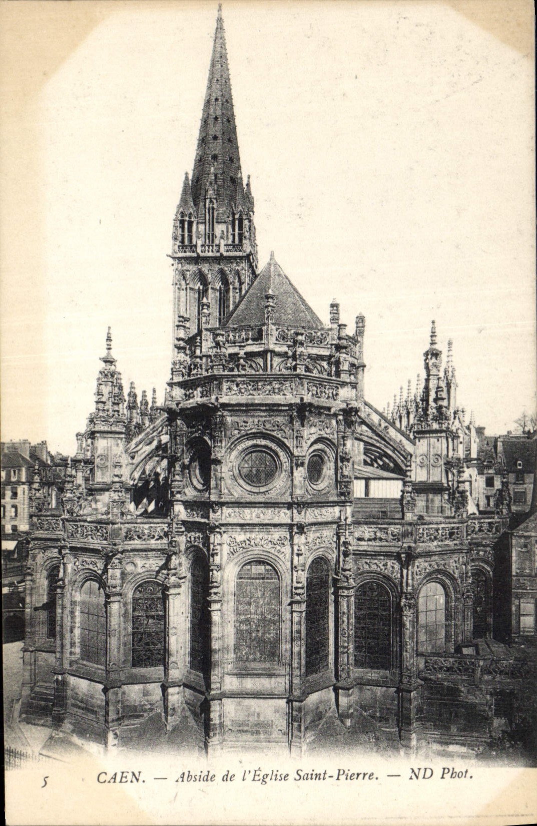 Caen — Abside de l'Église Saint-Pierre — ND Pbot.