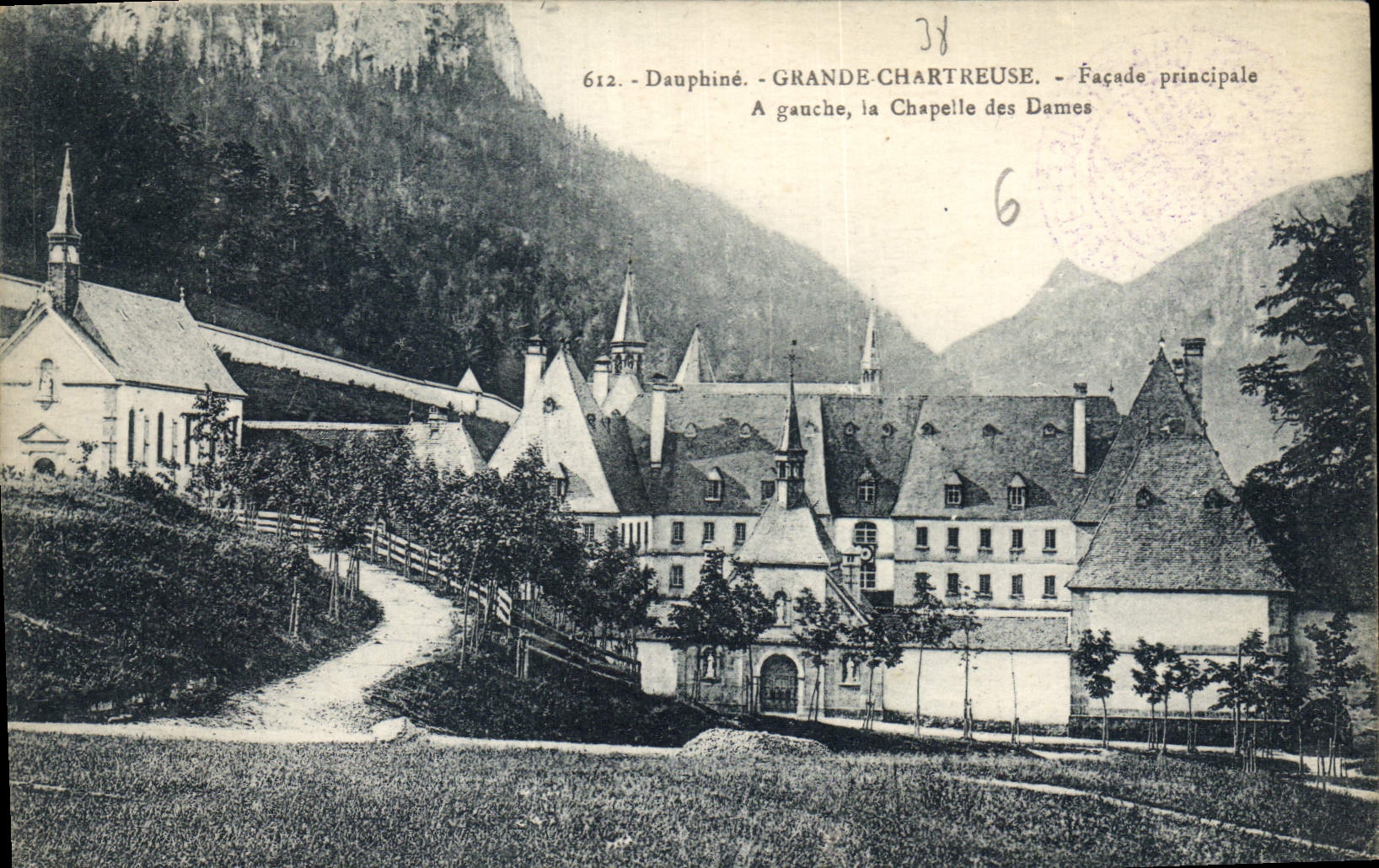 Dauphiné - Grande-Chartreuse - Façade principale et chapelle des Dames